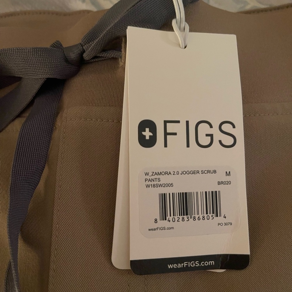FIGS Top and Bottom scrub set